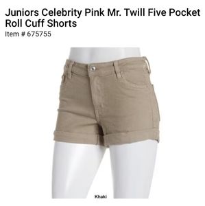 Woman's shorts. RE-Generation. Size 11/30. Khaki. NWOT